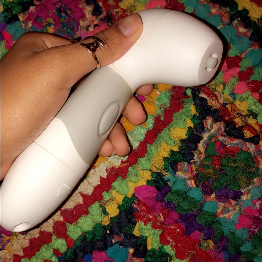 BeautiControl Facial Brush